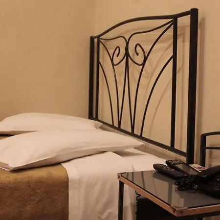 Athinaikon Hotel *