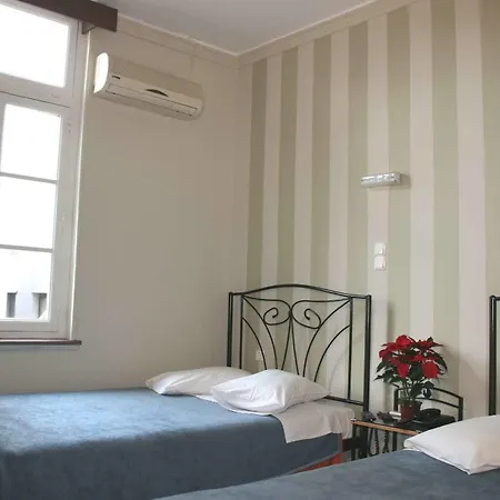 Athinaikon Hotel *